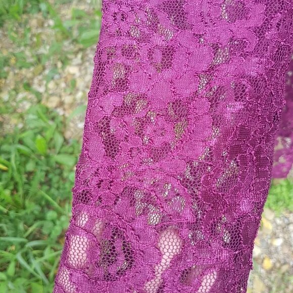 beautiful plum bohemian kimono. - Picture 8 of 10